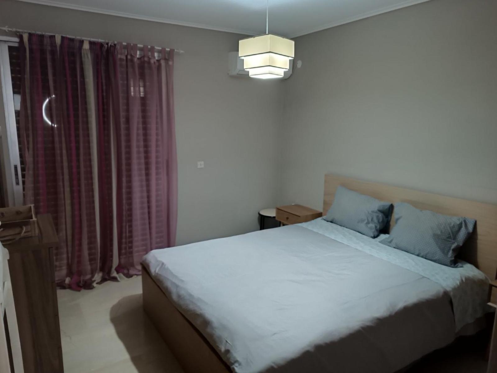 Comfortable Beachfront Apartment Loutráki Dış mekan fotoğraf